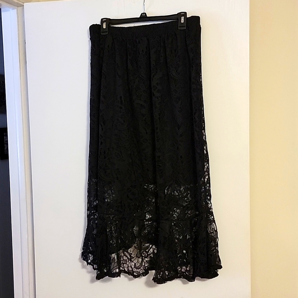 Ladies Beautiful Black Lace Skirt